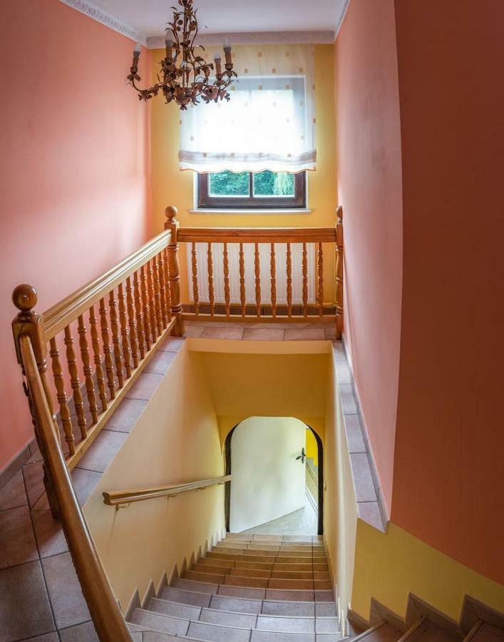 Apartma Ajda Komenda Exteriör bild