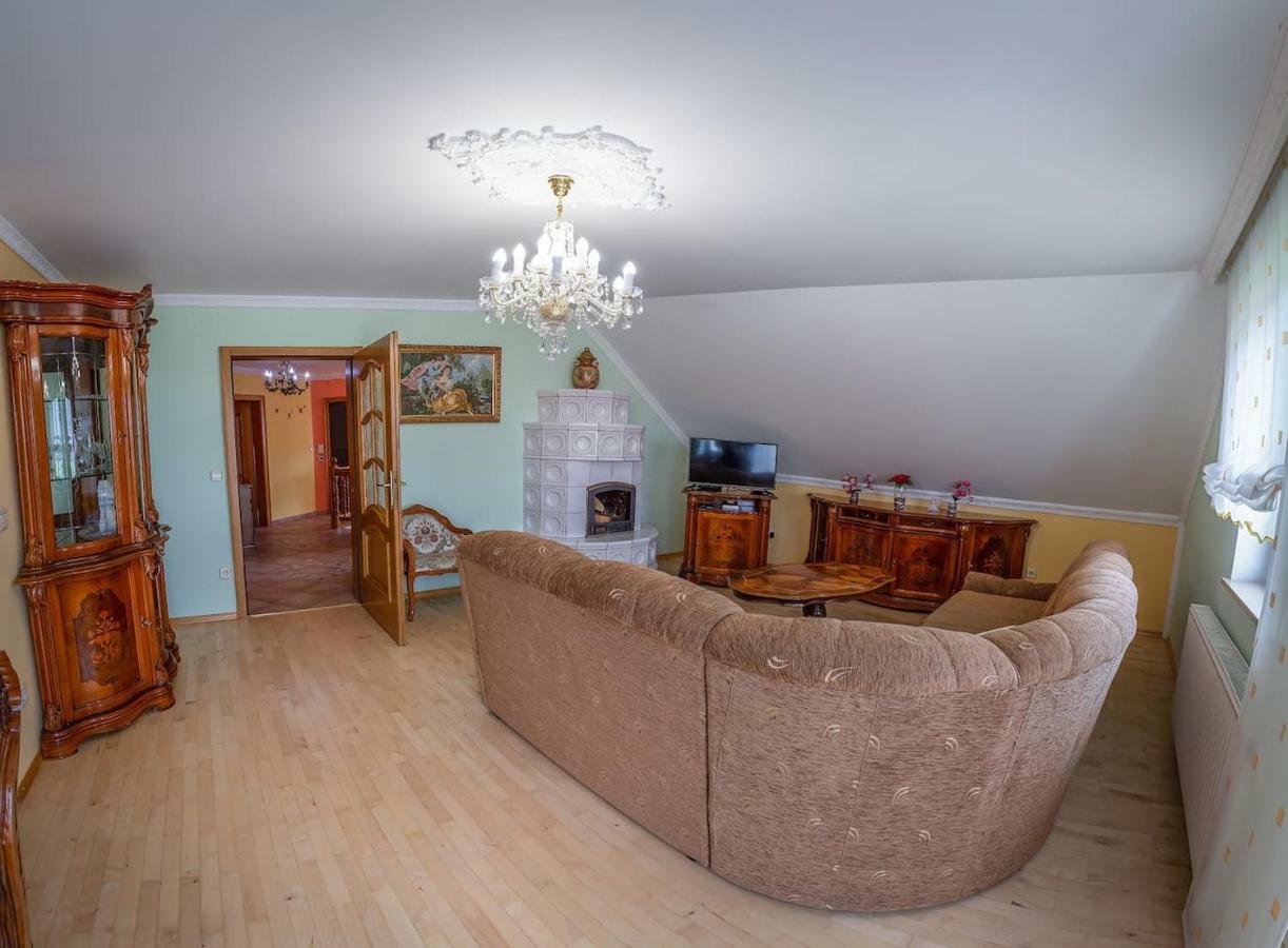 Apartma Ajda Komenda Exteriör bild